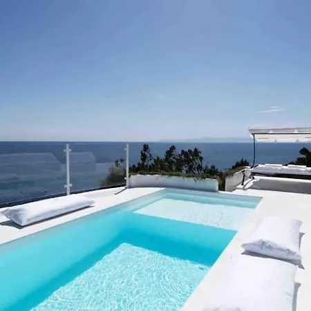 Bianca On Rocky Beach & Private Heated Pool *