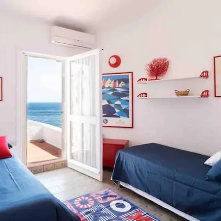 Bianca On Rocky Beach & Private Heated Pool Villa *
