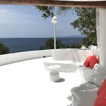 Bianca On Rocky Beach & Private Heated Pool Villa
